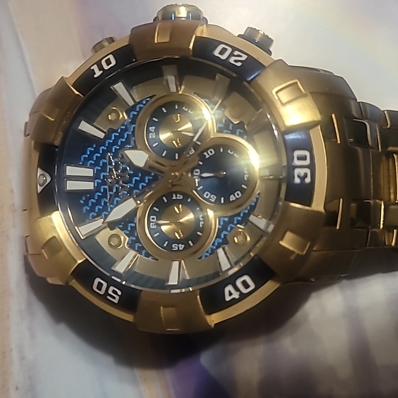 Invicta Gold and Black Men\'s Watch